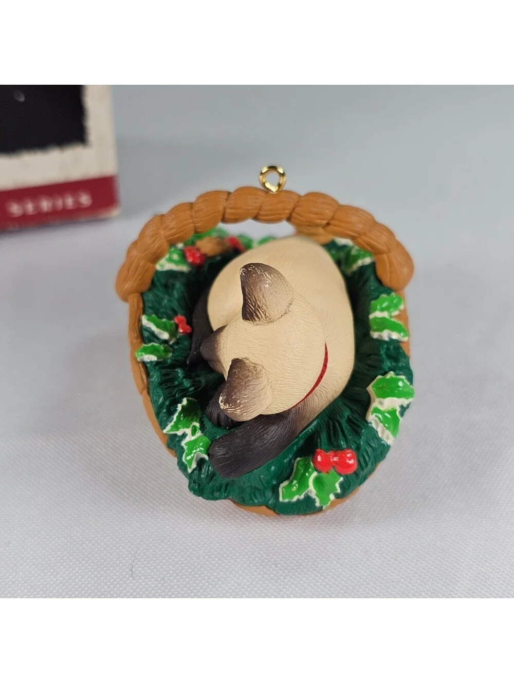 Vtg Hallmark Keepsake Ornament 1996 Cat Naps Siamese Cat in Basket Series 3